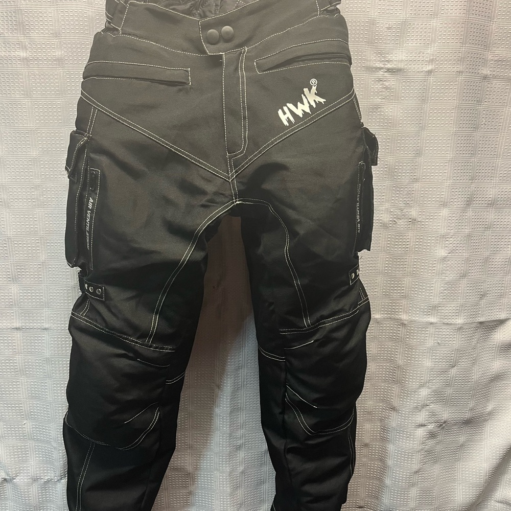 Men's Black Motorcycle Pants
Size medium used like new